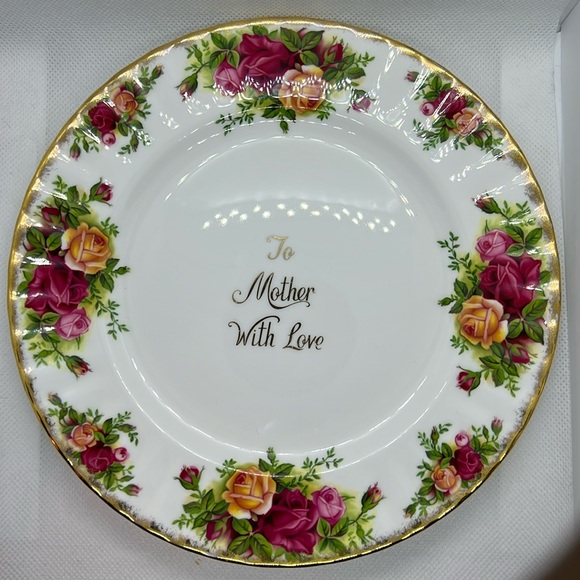 ROYAL ALBERT PLATE OLD COUNTRY ROSES “TO MOTHER WITH LOVE” 1962 VTG BONE CHINA - Picture 4 of 12